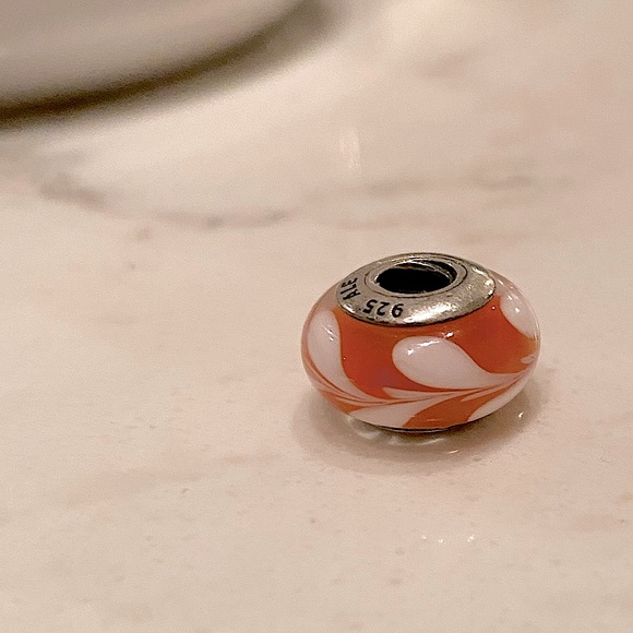 SOLD Retired Pandora glass murano orange and white swirl - Picture 7 of 7
